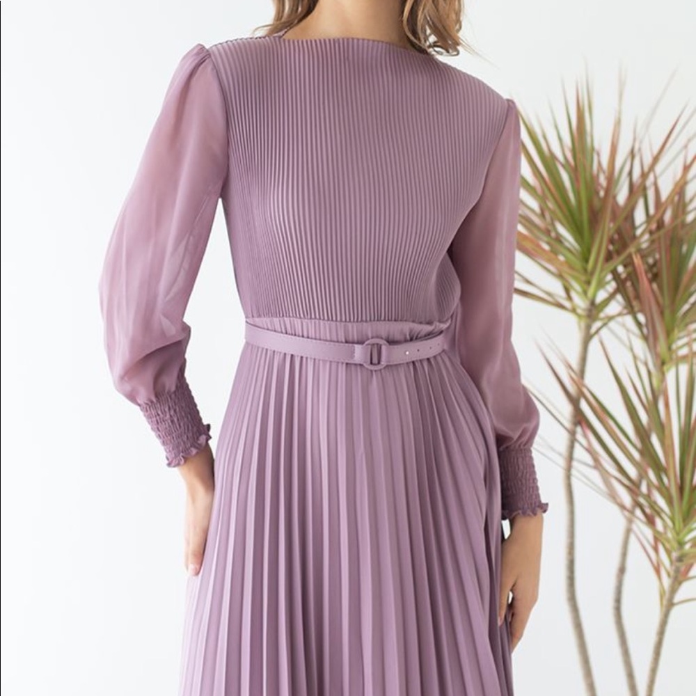 Chicwish Dress - Picture 2 of 3